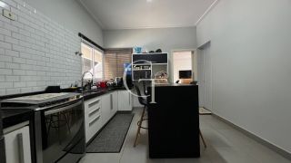 Casa térrea de esquina com piscina no Condomínio Fazenda Palmeiras Imperiais em Salto | 3 suítes | ao lado da área verde | aceita permuta