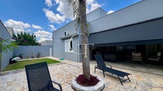 Casa térrea de esquina com piscina no Condomínio Fazenda Palmeiras Imperiais em Salto | 3 suítes | ao lado da área verde | aceita permuta