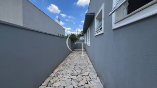 Casa térrea de esquina com piscina no Condomínio Fazenda Palmeiras Imperiais em Salto | 3 suítes | ao lado da área verde | aceita permuta