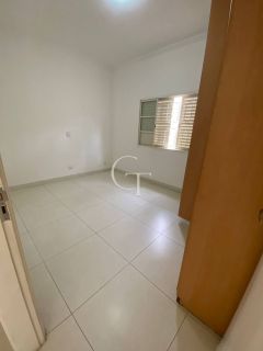 Casa para locação no Bairro Brasil 3 dormitórios sendo 1 suite