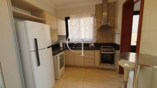 Excelente casa no Condomínio Villas do Golfe para locação