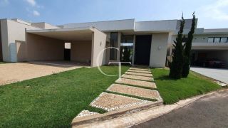 Excelente casa no Condomínio Villas do Golfe para locação