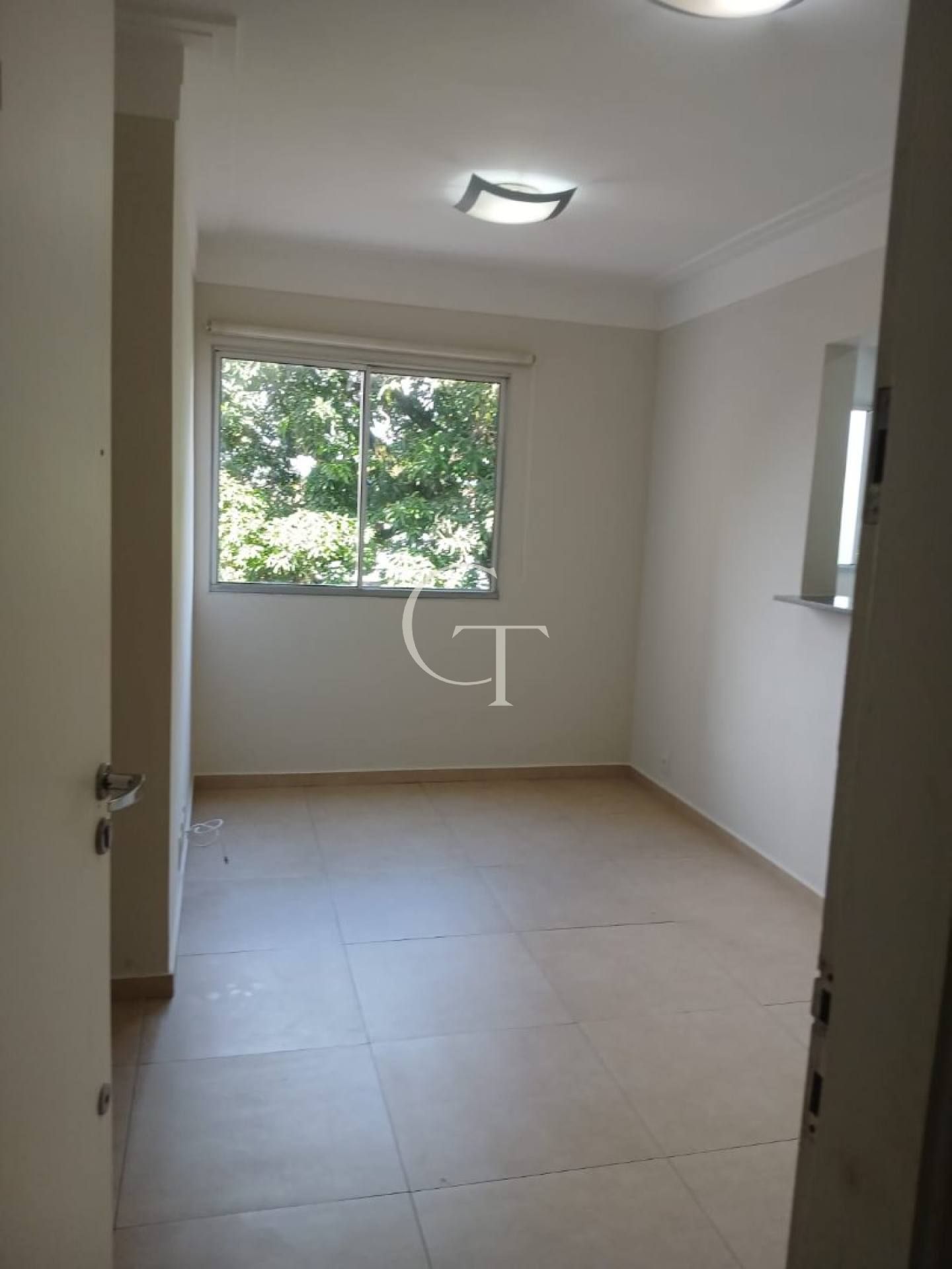 Apartamento com suíte no condômino Spazio Ilha di Fiori