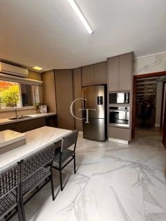 Casa com 3 Suítes à Venda no Condomínio UNA em Itu