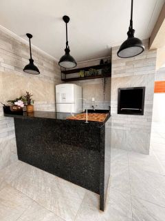 Casa com 3 Suítes à Venda no Condomínio UNA em Itu