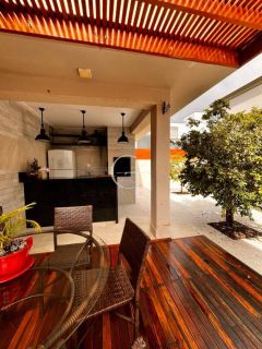 Casa com 3 Suítes à Venda no Condomínio UNA em Itu