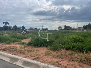 Lote / Terreno de Condomínio Para Vender no bairro Buru em Salto