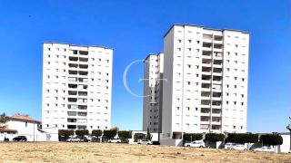 Apartamento amplo à venda em Itu com 3 dormitórios, suíte com closet e sala ampliada no Edifício Verona