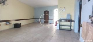 Casa comercial para locação no bairro Brasil