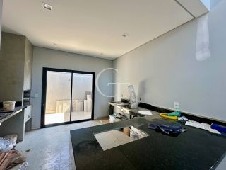 Casa de Condomínio Para Vender com  3 suítes  em Itu 