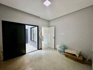 Casa de Condomínio Para Vender com  3 suítes  em Itu 