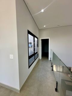 Casa de Condomínio Para Vender com  3 suítes  em Itu 