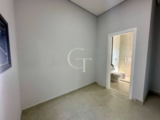 Casa de Condomínio Para Vender com  3 suítes  em Itu 