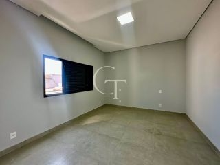 Casa de Condomínio Para Vender com  3 suítes  em Itu 