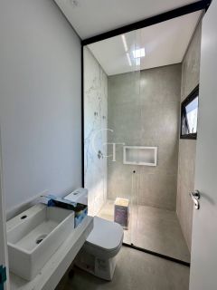 Casa de Condomínio Para Vender com  3 suítes  em Itu 