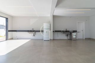 CASA ALTO PADRÃO CONDOMÍNIO UNA ITU | TERRENO DIFERENCIADO 555M² | 4 SUÍTES | PISCINA COM SPA | NOVA 2025