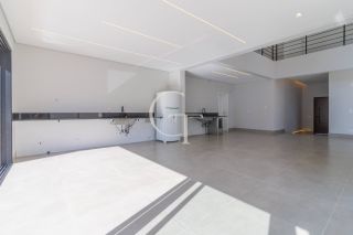 CASA ALTO PADRÃO CONDOMÍNIO UNA ITU | TERRENO DIFERENCIADO 555M² | 4 SUÍTES | PISCINA COM SPA | NOVA 2025