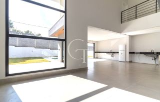 CASA ALTO PADRÃO CONDOMÍNIO UNA ITU | TERRENO DIFERENCIADO 555M² | 4 SUÍTES | PISCINA COM SPA | NOVA 2025