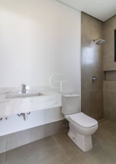 CASA ALTO PADRÃO CONDOMÍNIO UNA ITU | TERRENO DIFERENCIADO 555M² | 4 SUÍTES | PISCINA COM SPA | NOVA 2025