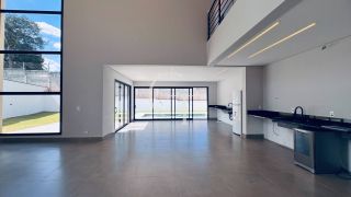 CASA ALTO PADRÃO CONDOMÍNIO UNA ITU | TERRENO DIFERENCIADO 555M² | 4 SUÍTES | PISCINA COM SPA | NOVA 2025