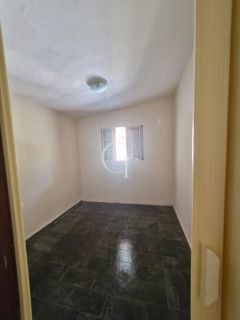 Casa a VENDA - 03 Dormitórios sendo 01 Suíte - Salto/SP.