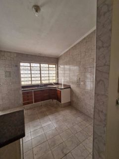 Casa a VENDA - 03 Dormitórios sendo 01 Suíte - Salto/SP.