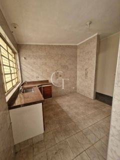 Casa a VENDA - 03 Dormitórios sendo 01 Suíte - Salto/SP.