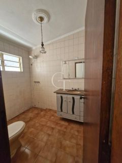 Casa a VENDA - 03 Dormitórios sendo 01 Suíte - Salto/SP.