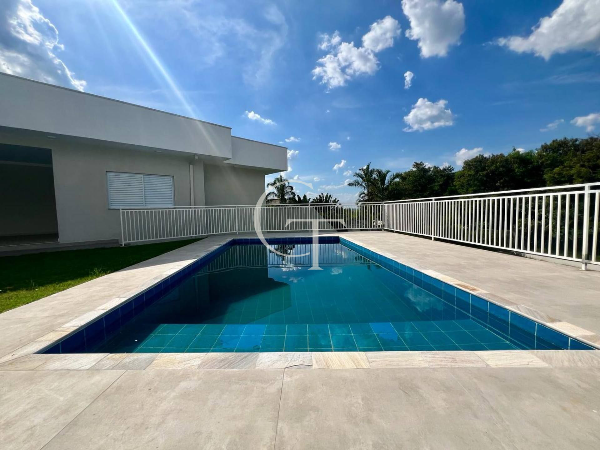 Casa para locação Condomínio Palmeiras Imperiais Salto 3 suítes piscina terreno 1000m alto padrão