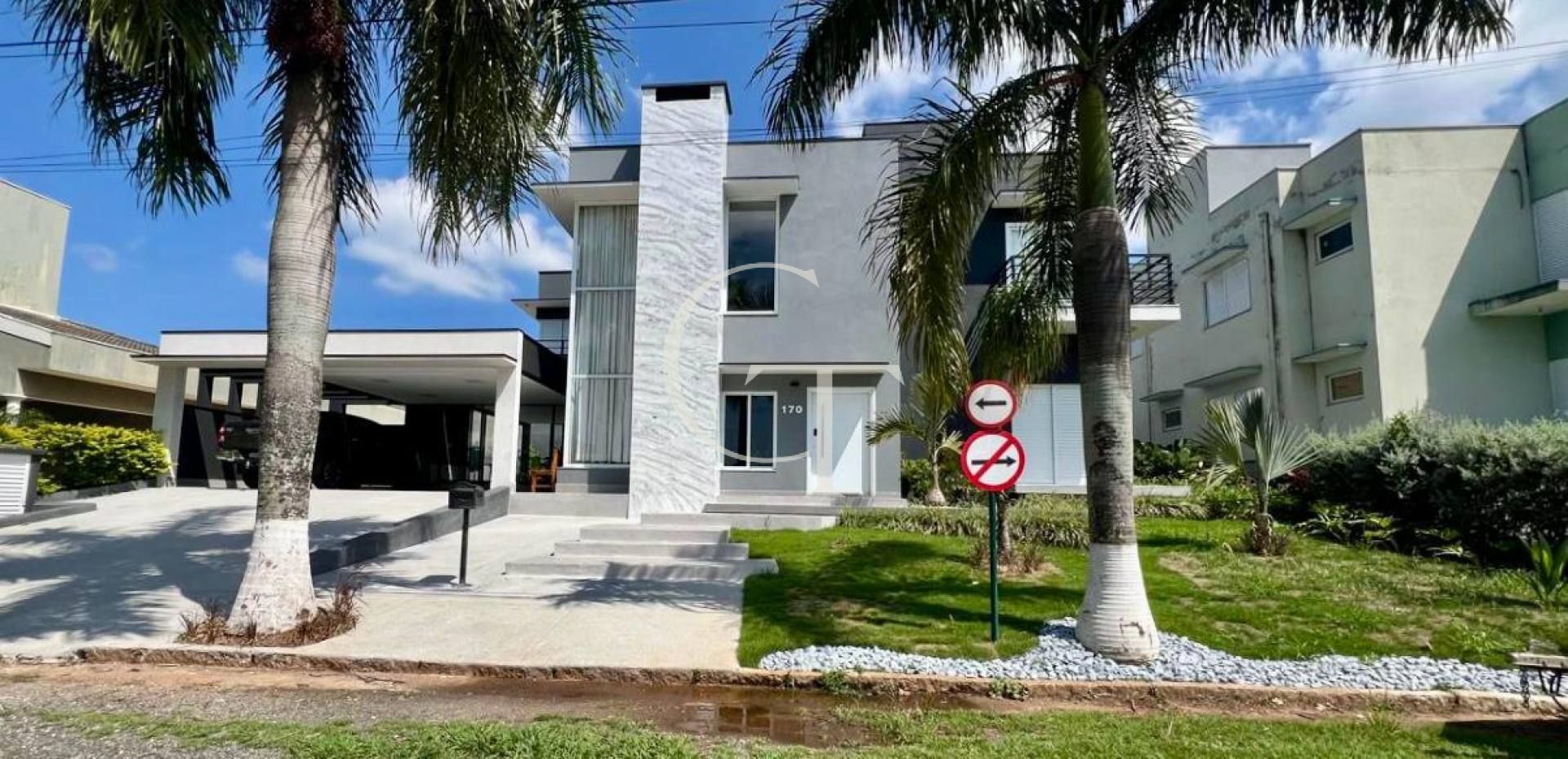 Casa à venda no Palmeiras Imperiais em Salto | 4 suítes, suíte térrea, lareira, gourmet completo e alto padrão