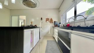 Casa à venda no Palmeiras Imperiais em Salto | 4 suítes, suíte térrea, lareira, gourmet completo e alto padrão