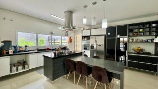 Casa à venda no Palmeiras Imperiais em Salto | 4 suítes, suíte térrea, lareira, gourmet completo e alto padrão