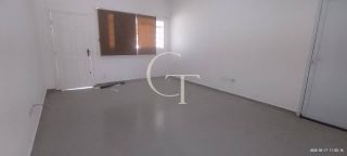 Casa Ampla - Locação Residencial ou Comercial - Bairro Brasil