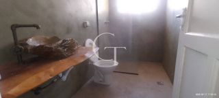 Casa Ampla - Locação Residencial ou Comercial - Bairro Brasil