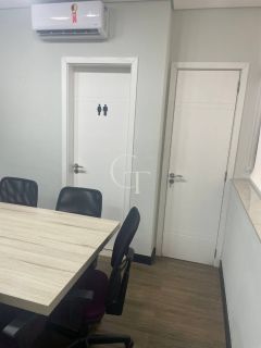 Sala comercial mobiliada - LOCAÇÃO - Edifício Campus Office