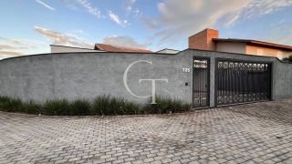 CASA DE ESQUINA REFORMADA COM PISCINA E ÁREA GOURMET NO ALTOS DAS PALMEIRAS – BAIRRO NOBRE EM ITU