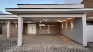 CASA DE ESQUINA REFORMADA COM PISCINA E ÁREA GOURMET NO ALTOS DAS PALMEIRAS – BAIRRO NOBRE EM ITU