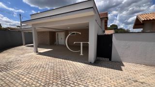 CASA DE ESQUINA REFORMADA COM PISCINA E ÁREA GOURMET NO ALTOS DAS PALMEIRAS – BAIRRO NOBRE EM ITU