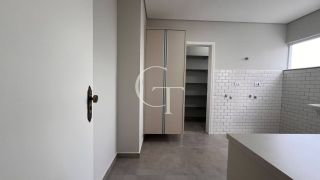 CASA DE ESQUINA REFORMADA COM PISCINA E ÁREA GOURMET NO ALTOS DAS PALMEIRAS – BAIRRO NOBRE EM ITU