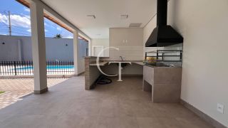 CASA DE ESQUINA REFORMADA COM PISCINA E ÁREA GOURMET NO ALTOS DAS PALMEIRAS – BAIRRO NOBRE EM ITU