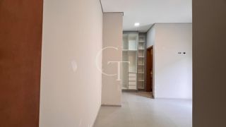 Casa Nova à Venda em Salto no Condomínio Village Moutonnée com 3 Quartos, Suíte, Closet e Espaço Gourmet Integrado