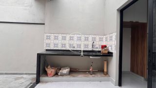 Casa Nova à Venda em Salto no Condomínio Village Moutonnée com 3 Quartos, Suíte, Closet e Espaço Gourmet Integrado