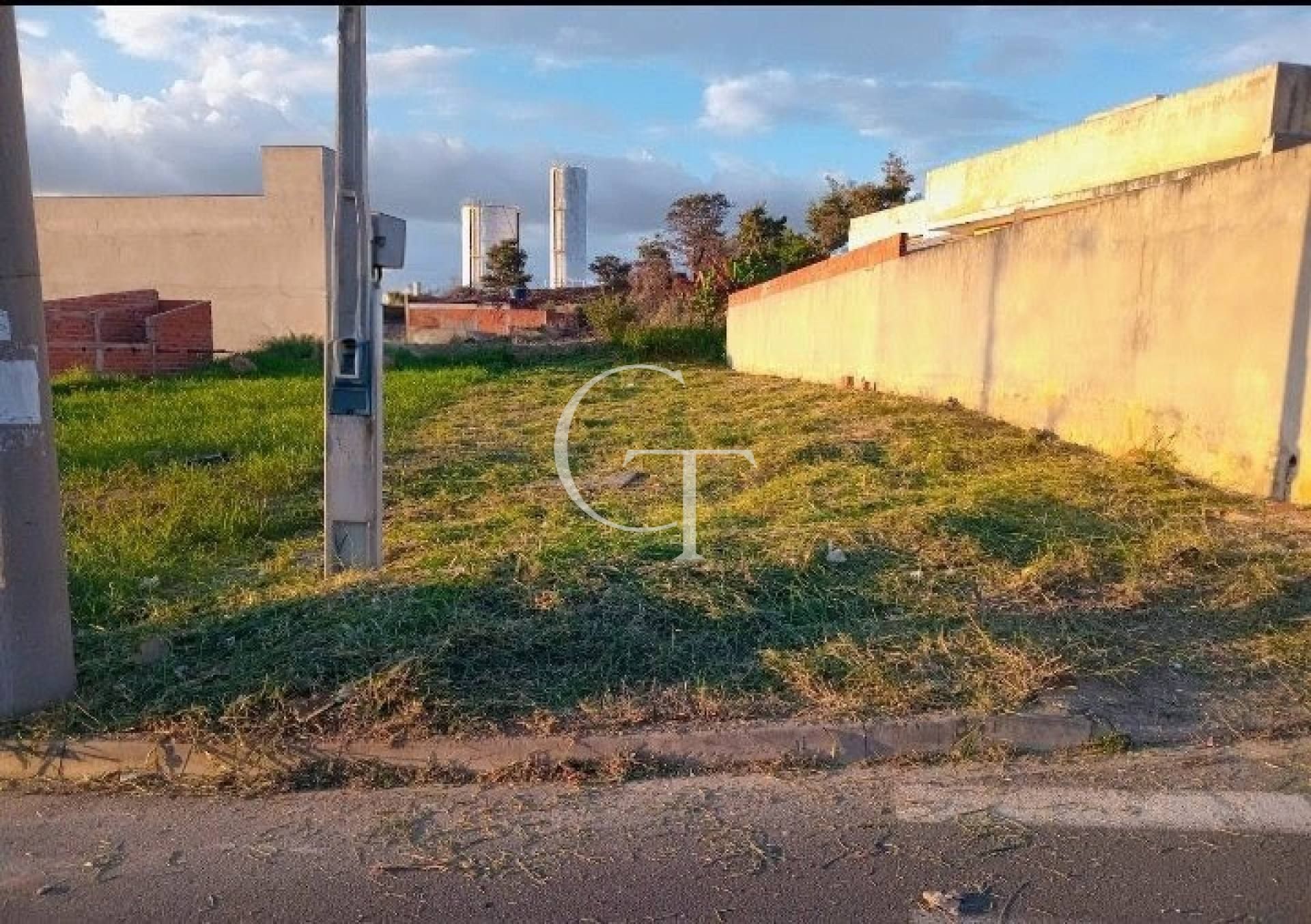 Terreno a venda em Salto