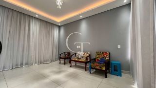 CASA DE ESQUINA COM PISCINA À VENDA NO VILLAGE MOUTONNÉE EM SALTO | 3 SUÍTES | CLOSET | HIDROMASSAGEM | ESPAÇO GOURMET