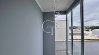 CASA DE ESQUINA COM PISCINA À VENDA NO VILLAGE MOUTONNÉE EM SALTO | 3 SUÍTES | CLOSET | HIDROMASSAGEM | ESPAÇO GOURMET