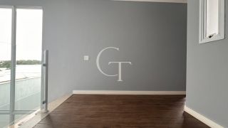 CASA DE ESQUINA COM PISCINA À VENDA NO VILLAGE MOUTONNÉE EM SALTO | 3 SUÍTES | CLOSET | HIDROMASSAGEM | ESPAÇO GOURMET