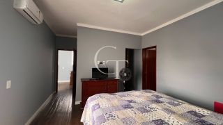 CASA DE ESQUINA COM PISCINA À VENDA NO VILLAGE MOUTONNÉE EM SALTO | 3 SUÍTES | CLOSET | HIDROMASSAGEM | ESPAÇO GOURMET