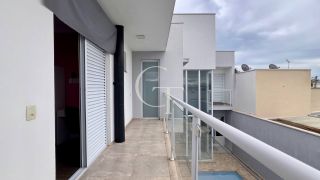 CASA DE ESQUINA COM PISCINA À VENDA NO VILLAGE MOUTONNÉE EM SALTO | 3 SUÍTES | CLOSET | HIDROMASSAGEM | ESPAÇO GOURMET