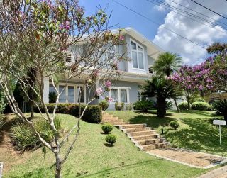 Casa à venda no Condomínio Plaza Athénée com suíte master no térreo, piscina com spa, academia e área gourmet completa | Alto padrão em Itu