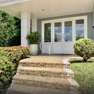 Casa à venda no Condomínio Plaza Athénée com suíte master no térreo, piscina com spa, academia e área gourmet completa | Alto padrão em Itu